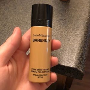 Bare minerals bareskin foundation NWT